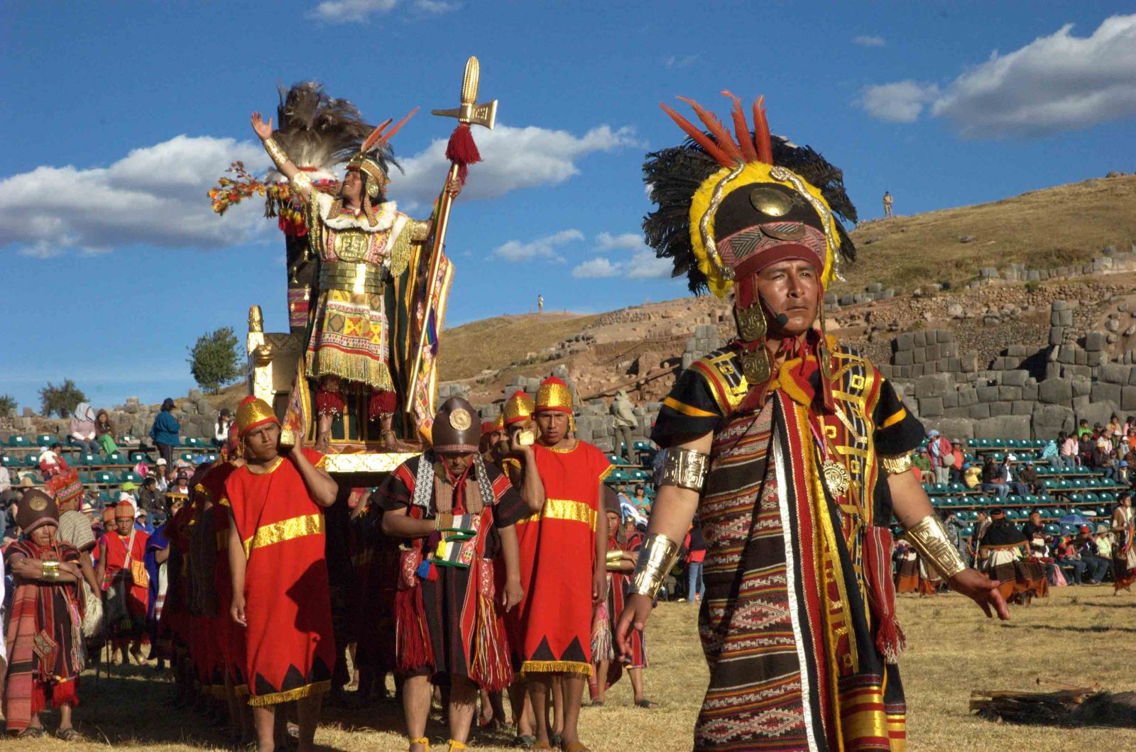 Inti Raymi, Día de la Madre, Navidad, etc.